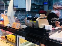 面包甜点陈列柜-鲍师傅糕点(春熙路店)