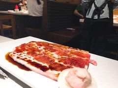 满心尝五花肉-本家韩国烤肉(青岛万象城店)
