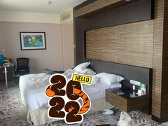 -上海虹桥西郊假日酒店