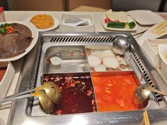 -海底捞火锅鲜切牛肉主题店(长寿路店)