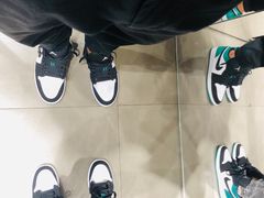 -Air Jordan(世贸天阶店)