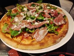 -WOLFGANG PUCK KITCHEN & BAR(迪士尼小镇店)