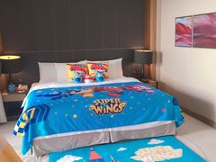 -上海滴水湖皇冠假日酒店