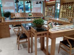 -宝丽眼镜(湖墅店)