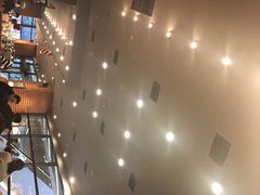 -星巴克(上海虹桥新天地二店)