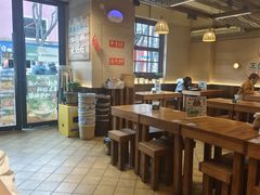 -云阿蛮云南生烫牛肉米线(奉贤路店)