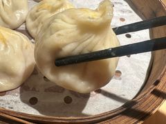 蟹黄小笼-朱新年·苏式汤团·面点(北寺塔店)