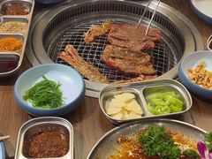 -明洞阿姨·韩式酱蟹烤肉·创意料理(三元桥店)