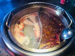 红白鸳鸯锅-小龙坎老火锅(北京三里屯店)