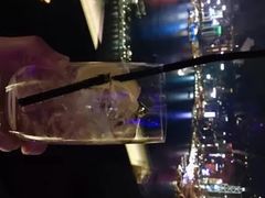 雪碧-OZONE 顶楼酒吧(香港丽思卡尔顿酒店)