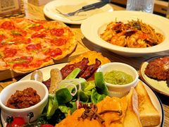 -Common Table · Brunch & Coffee