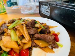 -牛八宝桂林米粉(八里庄店)