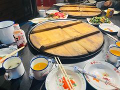 -小媳妇铁锅炖(安华街店)