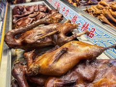 -老鼎万春卤菜(五代传承创始老店)