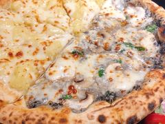 双拼披萨-Primo·丽莫意大利窑烤披萨