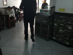 -牛一嘴·兰州牛肉面·大盘鸡(财富中心店)