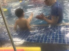 -蓝旗亲子游泳(范湖万达广场店)