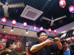 -爆炸头阿姨小四川正宗川味小吃(无任何分店)