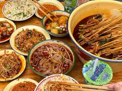 -拈签一笑黄牛肉辣卤串串