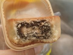 黑芝麻月饼-鲍师傅糕点(永安里店)