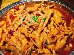 最爱吃的软糯糯的鸡爪-胖哥俩肉蟹煲(虹口龙之梦店)