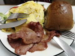 -荣晖咖啡美食(司打口店)