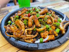 铁板鱿鱼须-八张桌子(老店)