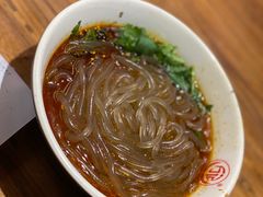 -万记麻辣烫国展总店