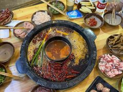 -黄潇洒老火锅(九眼桥宏济巷店)