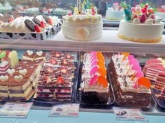 零售区-迪莉娅(欧亚卖场店)