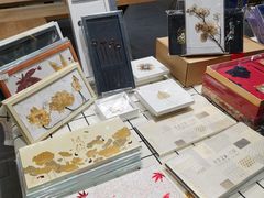 -钟书阁(珍园店)
