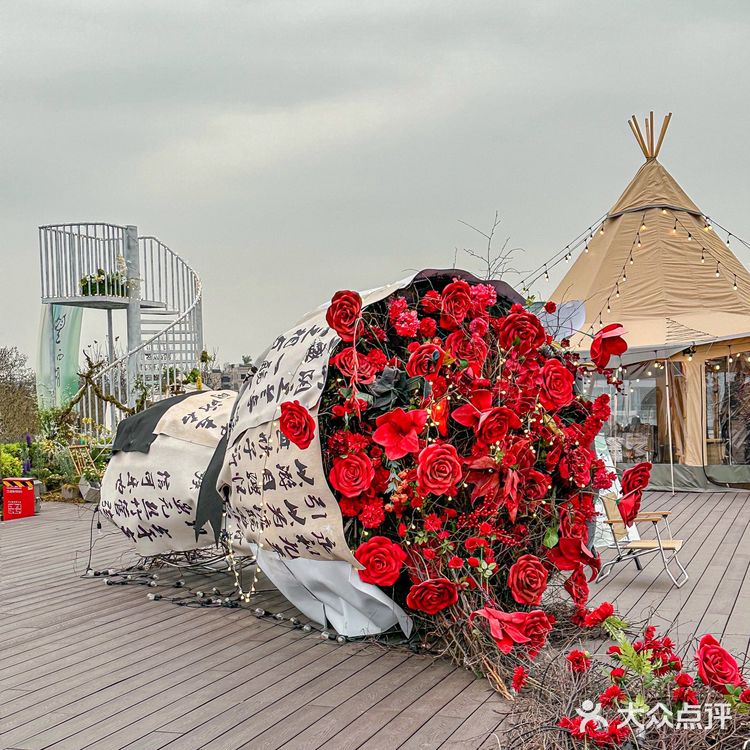 就在杭州西湖边 国风下午茶浪漫住了!