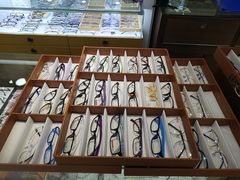-广州宝岛眼镜武汉和光眼镜市场西区店