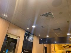 -麦当劳(杭州西湖银泰百货店)