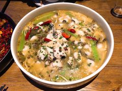 -爱啤精酿·民谣酒馆(滨江店)