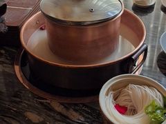 -慢丽江·云南野生菌土鸡锅(付家庄店)