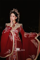 点击看大图 -艾拉·女王婚纱礼服馆