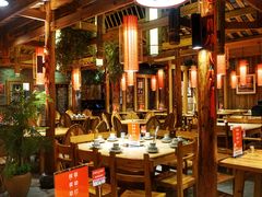 大堂-野山舂·贵州现舂酸汤火锅(鸿通城店)