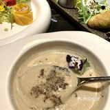 资深吃货良心测评，青酱蒜香青口贝、和牛眼肉佐黄油时蔬超满足！