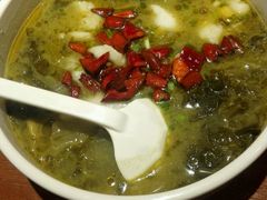 -渝是乎酸菜鱼(龙旗购物中心店)