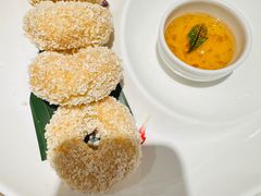 炸虾饼配泰国梅子酱-帕蓝·暹罗料理(大学路店)