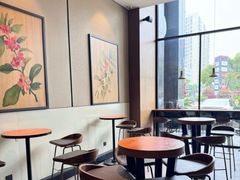 -星巴克(武汉江夏中百广场店)