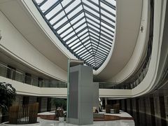 -上海滴水湖皇冠假日酒店