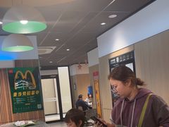 -麦当劳(百联西郊购物中心店)