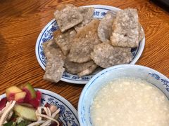 老北京炸灌肠-门框胡同百年卤煮(新街口店)