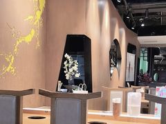 -呷哺呷哺(万达新世界店)