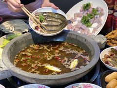 -石锅苗苗鱼(武汉首店)