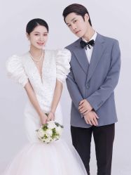 点击看大图 -挪娅婚纱摄影皇家会所