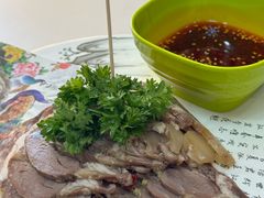 -三江源美食城