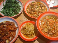 烧大鸡脚-老三样·美食研究中心(世贸路店)